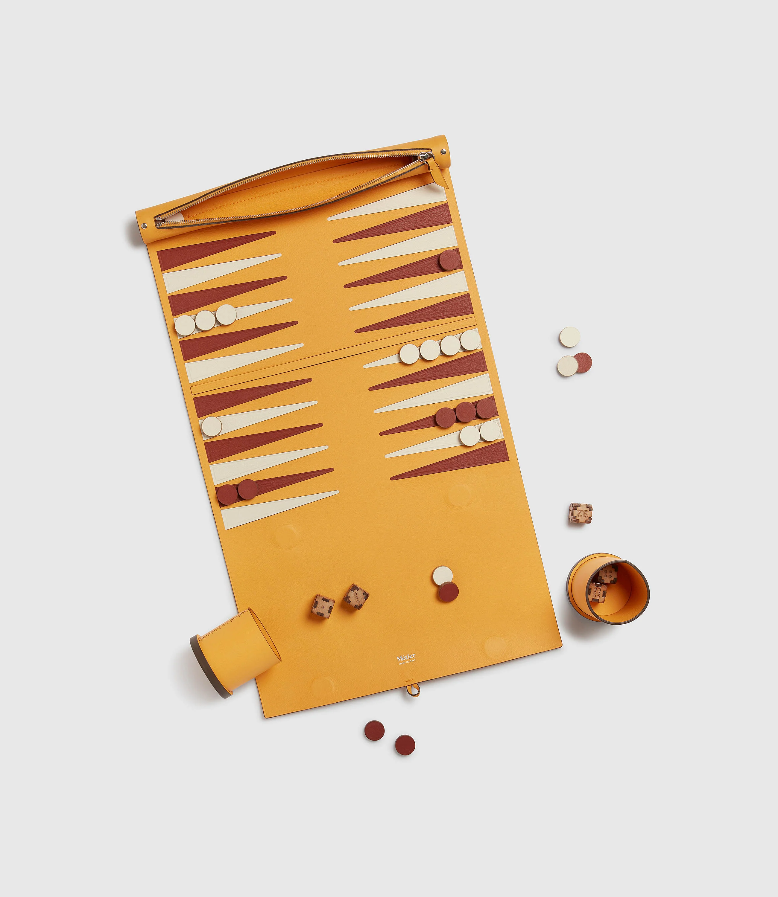 Backgammon Set Smooth Calfskin Izamal Yellow - Image 2