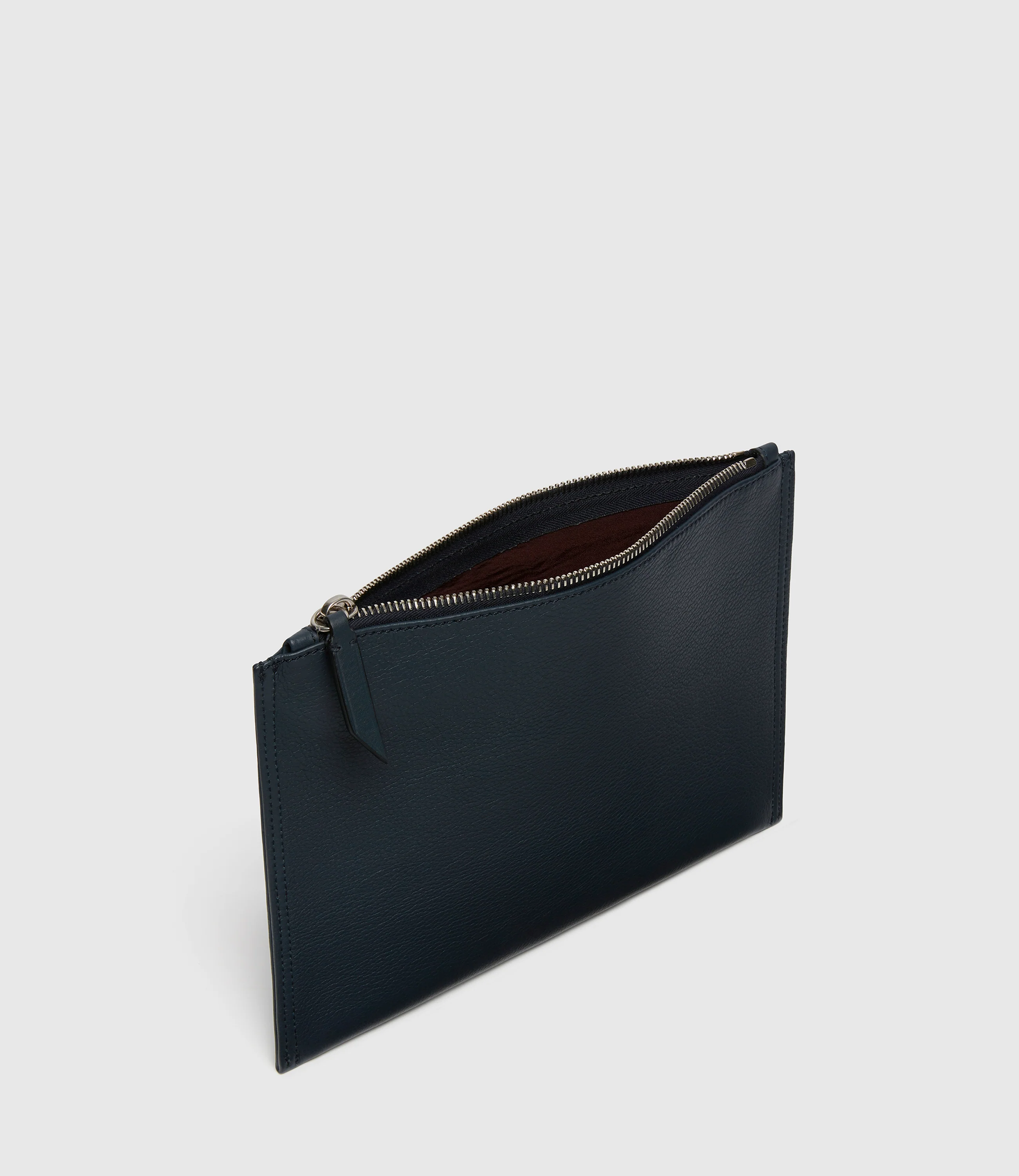Small Flat Pouch Smooth Calfskin Navy - Image 2