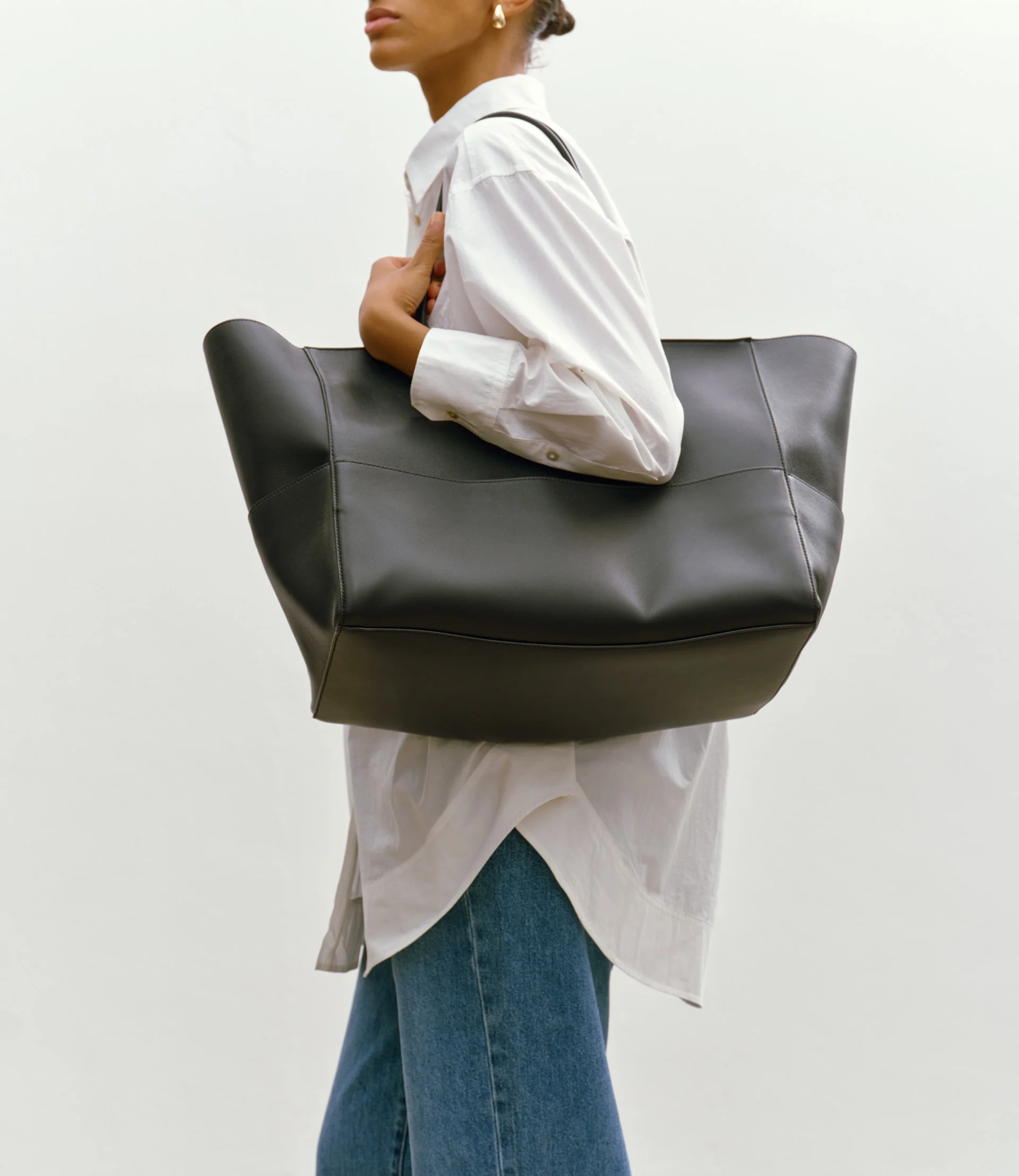 Incognito 42 Cabas Bag Smooth Calfskin Black - Image 5