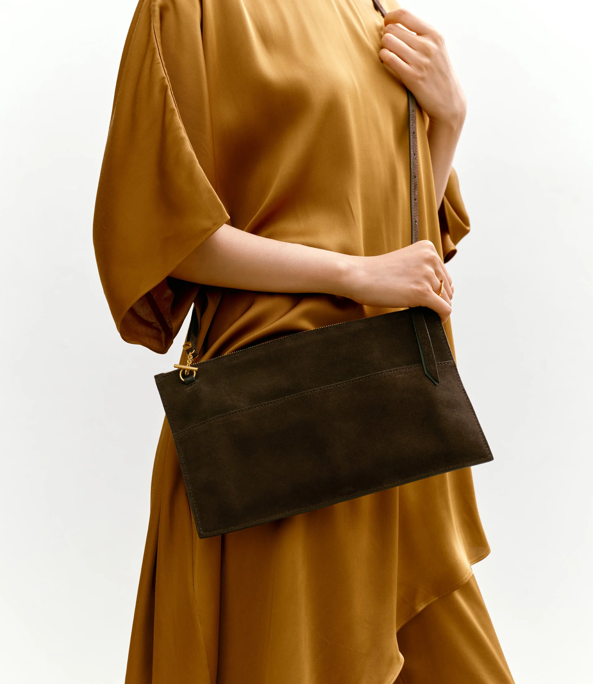 Incognito Clutch Suede Chocolate - Image 5