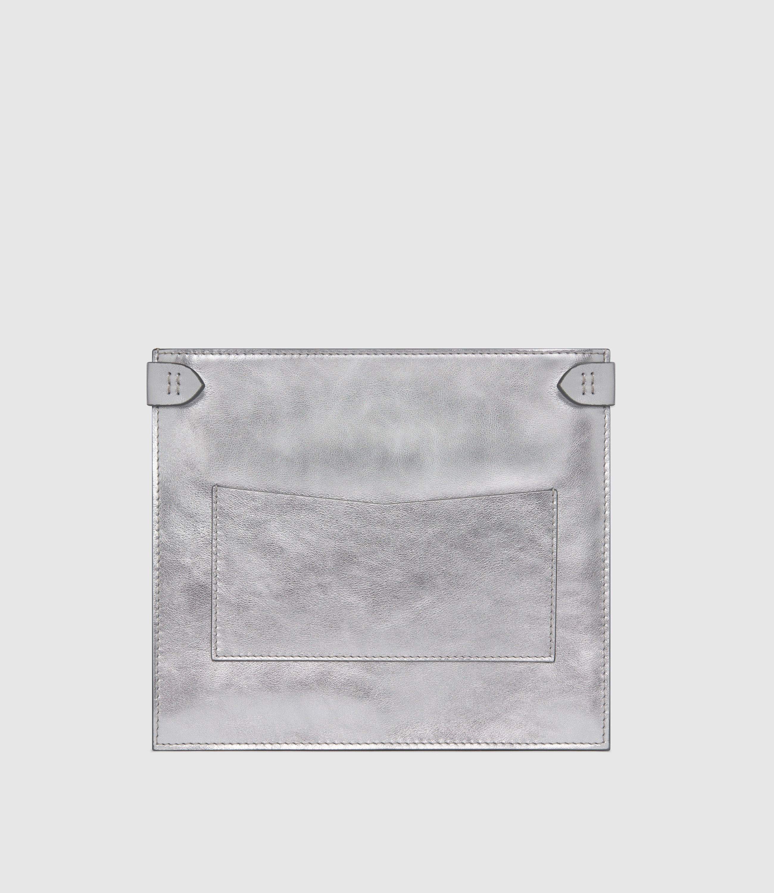 ISSIMO | Métier Stowaway Metallic Calfskin Silver - Image 3