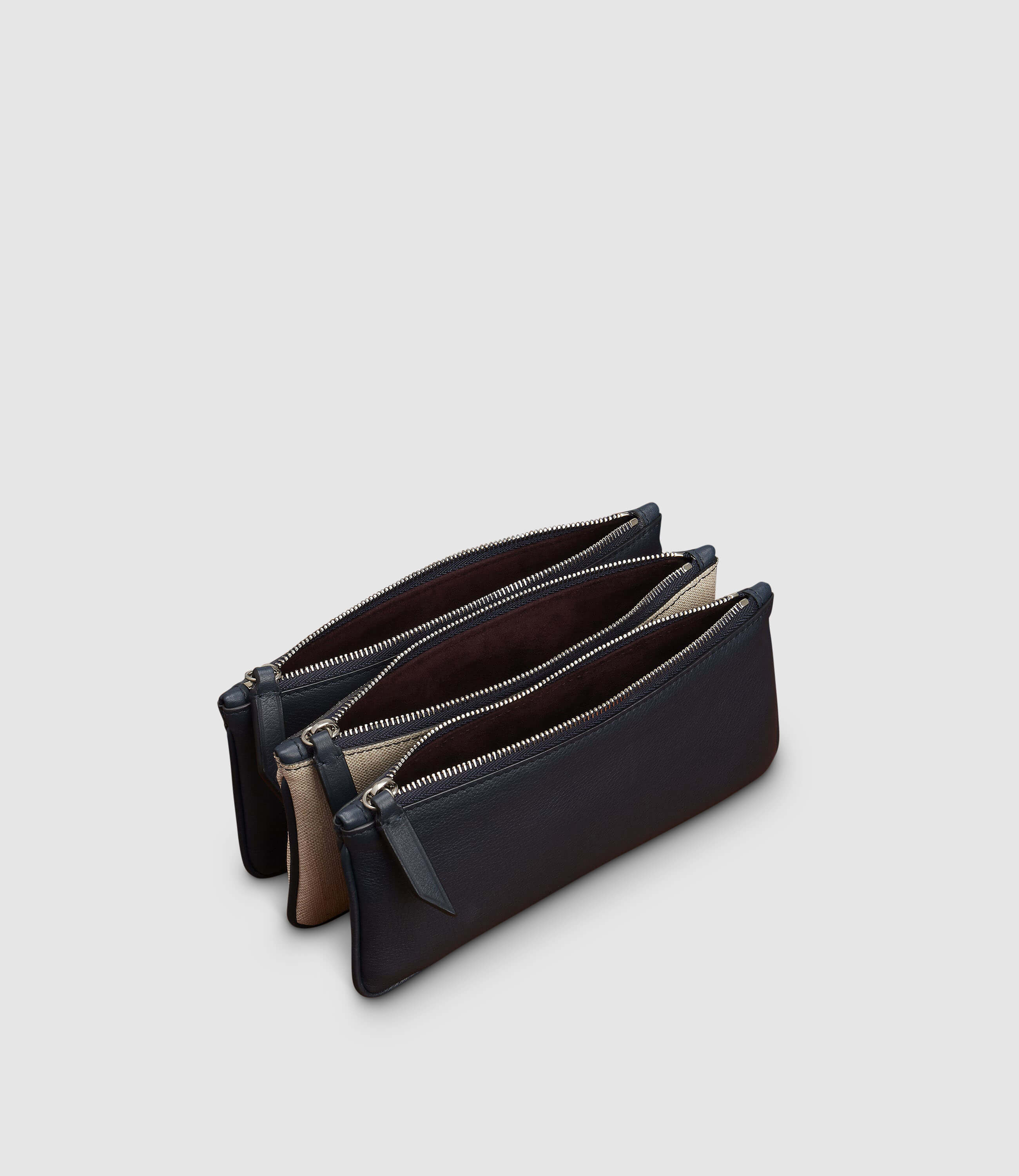 Magnetic Trio Clutch Small Smooth Calfskin Natural Linen Navy - Image 2
