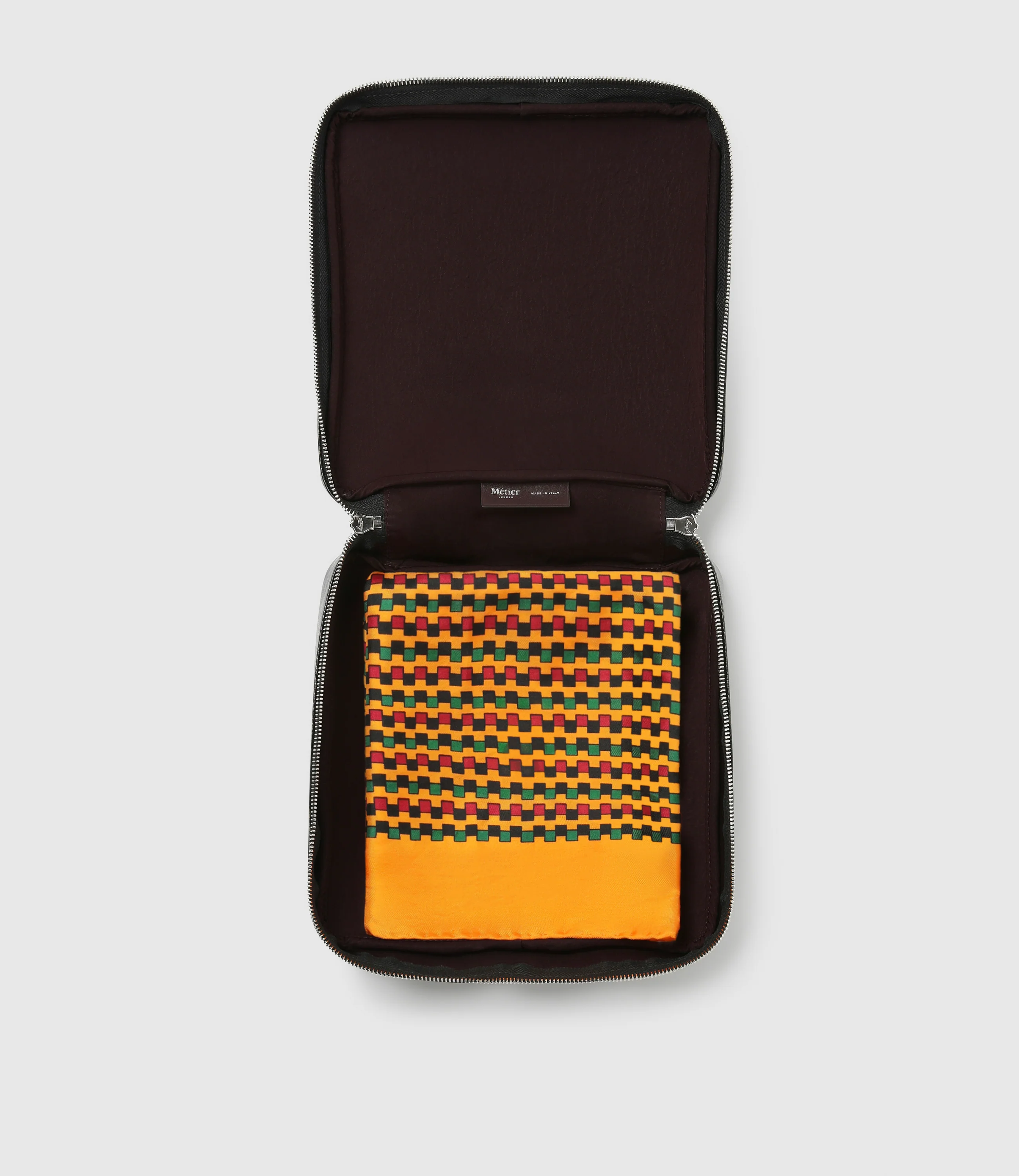 Medium Travel Organiser Slim Signature Canvas Light - Image 4