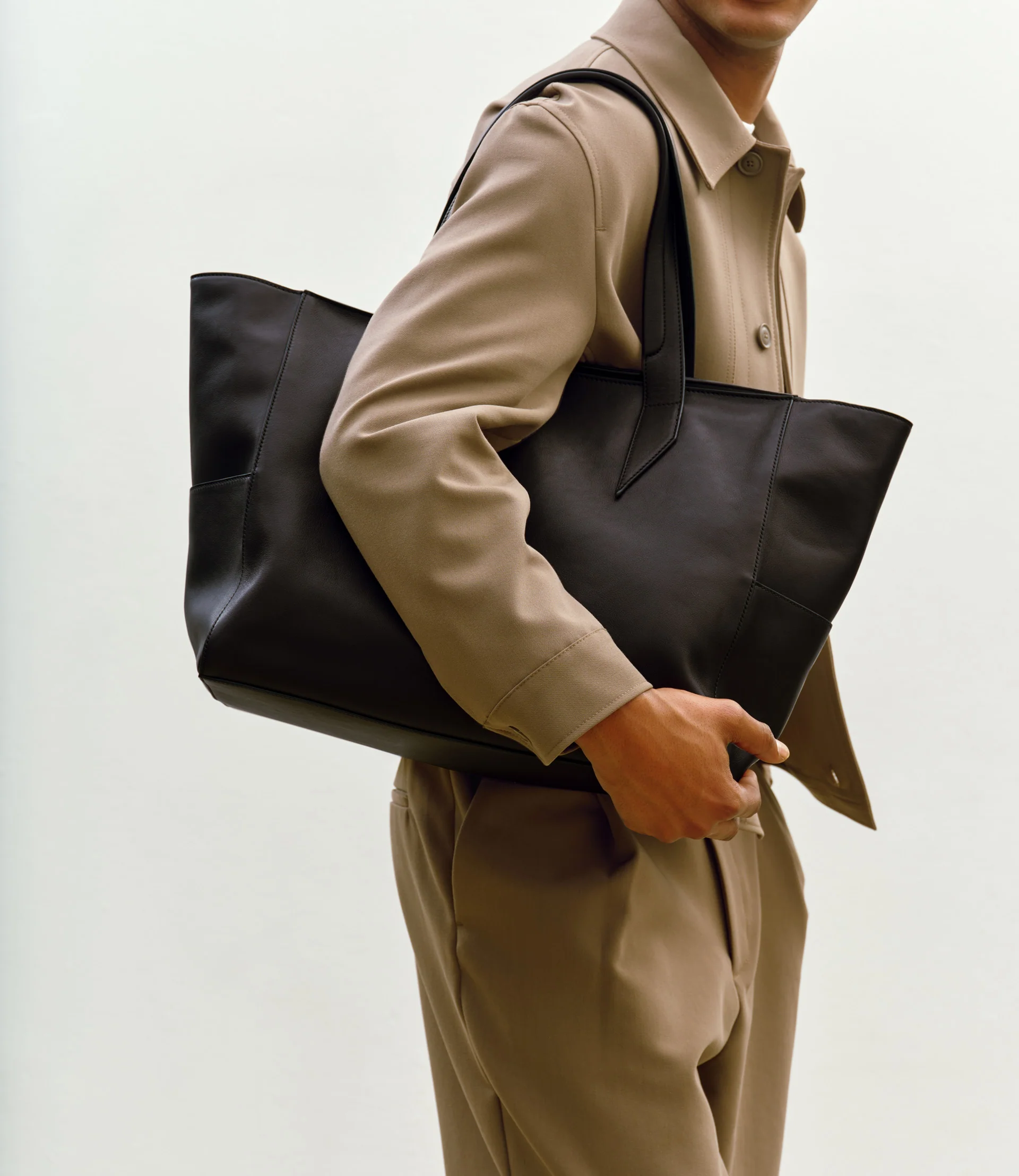 Passerby East-West Supple Calfskin Black - Image 2