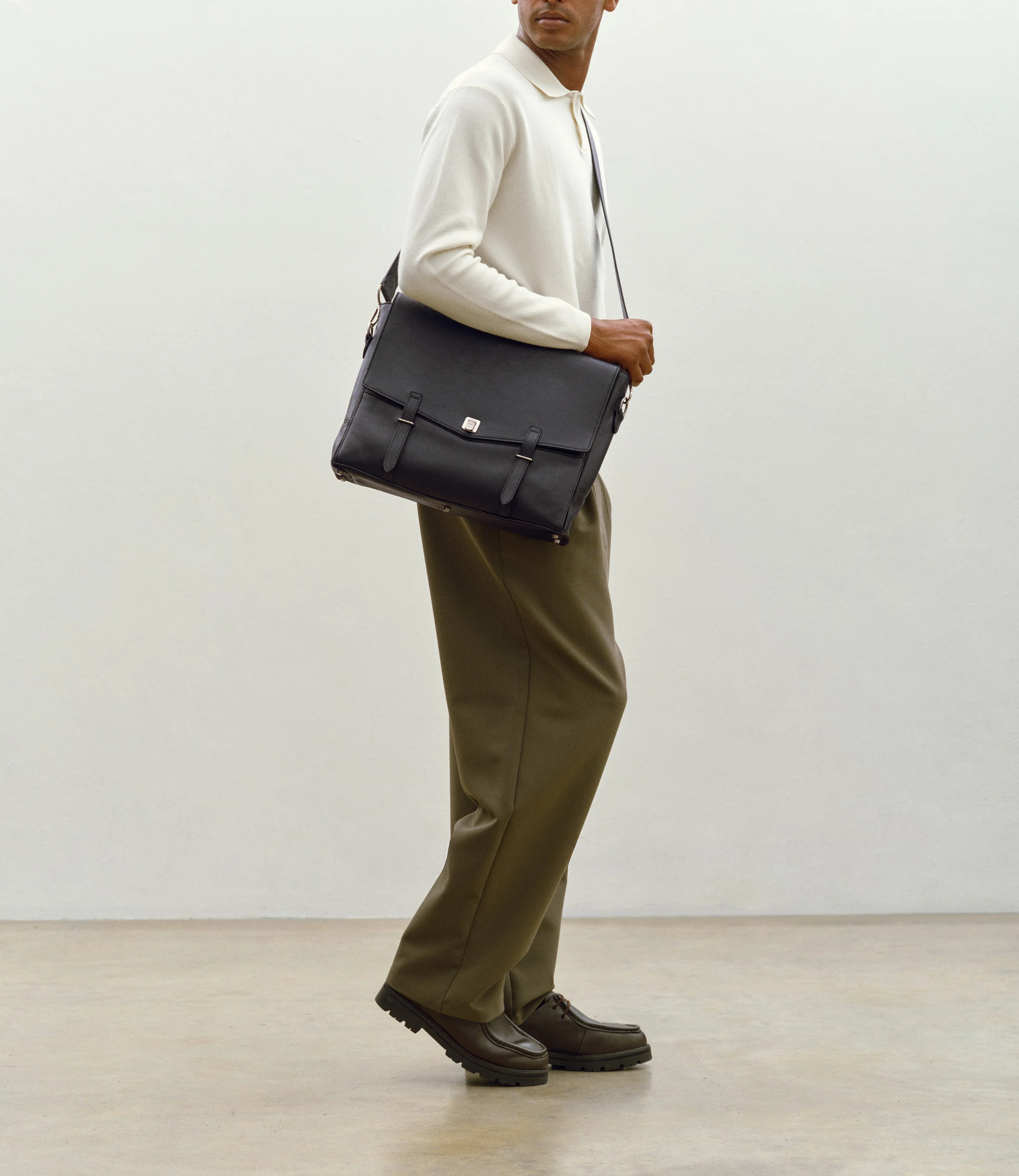 Rider Briefcase Buffalo Black - Image 2